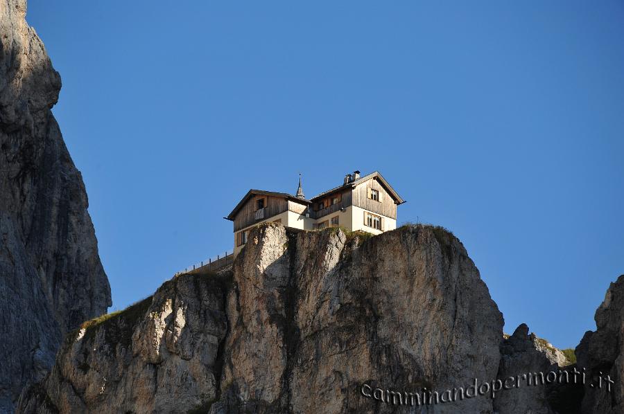 023 Rifugio Preuss.JPG